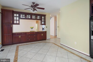 5872 Montgomery Rd, Elkridge, MD 21075 - photo 6