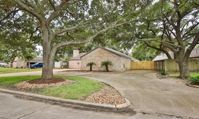 14819 Inverrary Dr, Houston, TX 77095 - photo 2