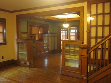 1715 S Genesee Dr, Lansing, MI 48915 - photo 5