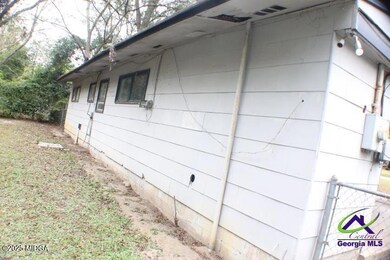 2452 Thrasher Ave, Macon, GA 31206 - photo 7