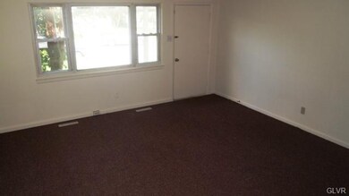 704 Mohawk St, Allentown, PA 18103 - photo 3