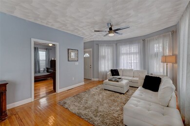 29 Mount Pleasant Ave, Providence, RI 02908 - photo 5