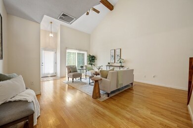 7 Ascot Ln, Uxbridge, MA 01569 - photo 4