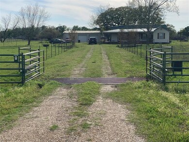 7268 Fm 1181, Ennis, TX 75119 - photo 2