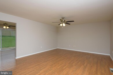 12714 Hoven Ln, Bowie, MD 20716 - photo 7