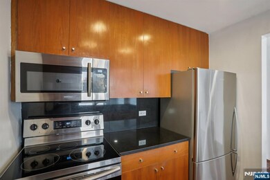 3110 City Place, Edgewater, NJ 07020 - photo 4