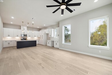 5827 Mansfield St, Houston, TX 77091 - photo 4