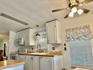 2104 Harbor Point Ct, Melbourne, FL 32904 - photo 6