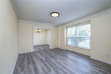 303 S Sunset Ln, Raymore, MO 64083 - photo 6