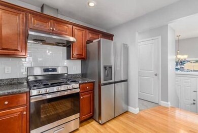 27 Sullivan St, Attleboro, MA 02703 - photo 7