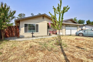 2736 Jasmine Way, Redding, CA 96002 - photo 3