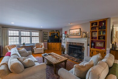 1077 Farr Hill Rd, Littleton, NH 03561 - photo 4