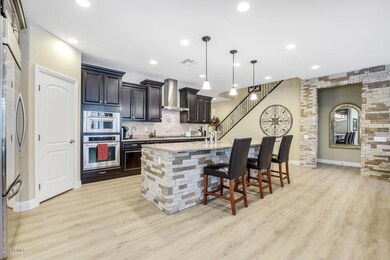 2904-East-Melrose-Street-12