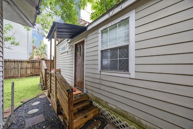 914 Snover St unit B, Houston, TX 77007 - photo 3