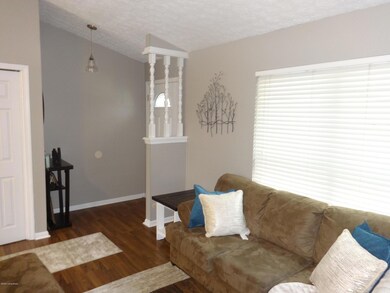 7904 Rochelle Rd, Louisville, KY 40228 - photo 6