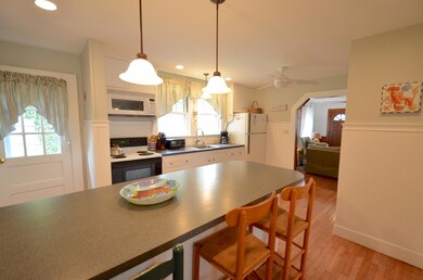 18 Pinehurst Rd, Edgartown, MA 02539 - photo 6