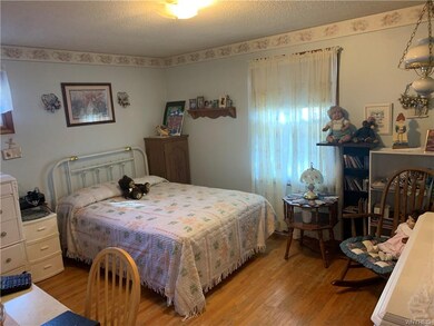 455 Esther St, North Tonawanda, NY 14120 - photo 4