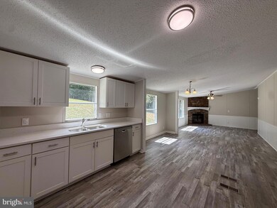 34112 Indiantown Rd, Locust Grove, VA 22508 - photo 7