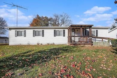 69617 Eisenhower Rd, Sturgis, MI 49091 - photo 2