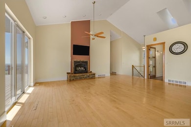 5032 E Powerhouse Dr, Idaho Falls, ID 83406 - photo 4