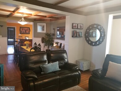 3915 Walnut Ave, Baltimore, MD 21206 - photo 6