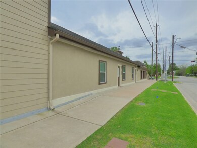 1706 Avenue D, Rosenberg, TX 77471 - photo 2