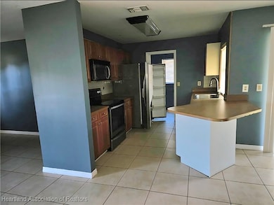 138 Friendly Cir, Sebring, FL 33876 - photo 7