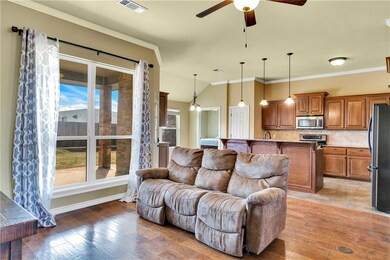 130 Gambel Ln, Elk City, OK 73644 - photo 6