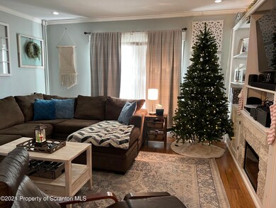 1308 Amherst St, Scranton, PA 18504 - photo 2