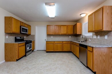 6722 Hayden Dr, Magnolia, TX 77354 - photo 2