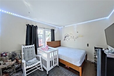 22004 Celes St, Woodland Hills, CA 91364 - photo 6