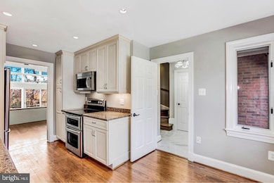 3956 Georgetown Ct NW, Washington, DC 20007 - photo 7