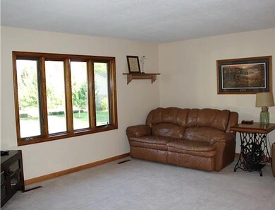 615 E 16th St N, Newton, IA 50208 - photo 3