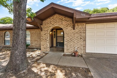 109 Guinevere Dr, Weatherford, TX 76086 - photo 2