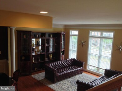 25868 Commons Square, Chantilly, VA 20152 - photo 4