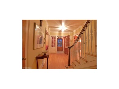 A warm and comfortable foyer greet you and your gu