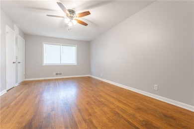 2844 Whispering Hills Dr, Atlanta, GA 30341 - photo 3