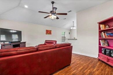 906 W Johnson St, Denison, TX 75020 - photo 7