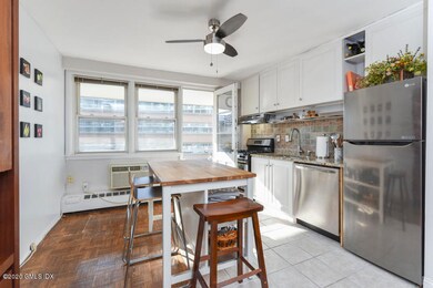 Bedford Towers Condominium unit 2L, Stamford, CT 06901 - photo 2