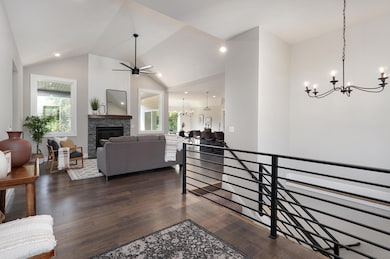 1619 N Bristol Ave-2