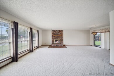 3701 S Poplar Ave, Broken Arrow, OK 74011 - photo 5