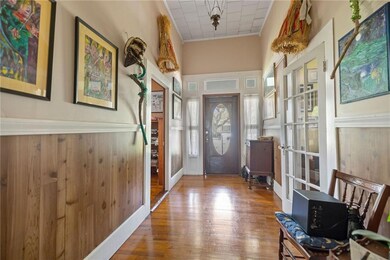 FOYER