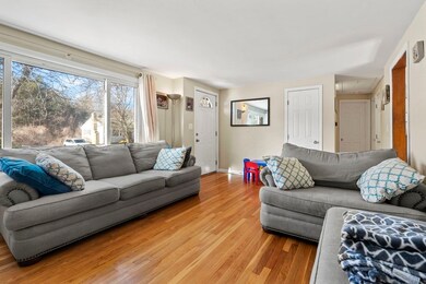 19 Cedarwood Ln, Rowley, MA 01969 - photo 4