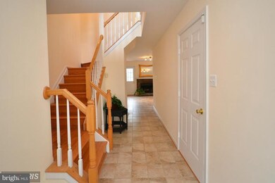 13192 Dashco Way, Herndon, VA 20171 - photo 2