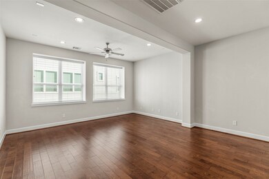 720 Link Rd unit C, Houston, TX 77009 - photo 6
