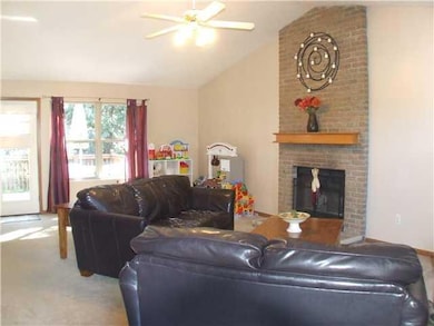 1913 Big Tree Dr, Columbus, OH 43223 - photo 6