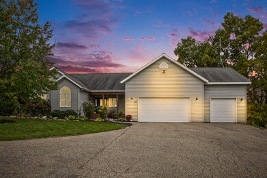 9480 Vincent Ave SE, Alto, MI 49302 - photo 2