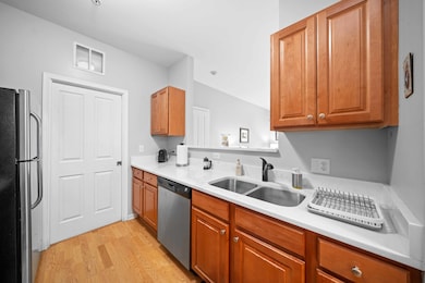 618 Pineridge Dr N unit 618, Oswego, IL 60543 - photo 4