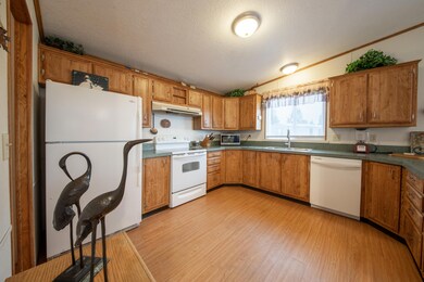 DSC00506-HDR - Kitchen