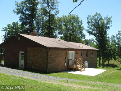 227 Larrick Ln, Middletown, VA 22645 - photo 2